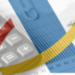 calculadora y logo agencia tributaria